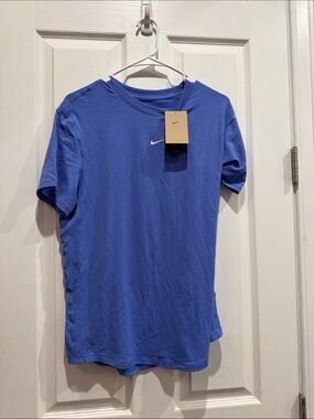 Nike Men’s Blue Short Sleeve Crew Tee with Swoosh